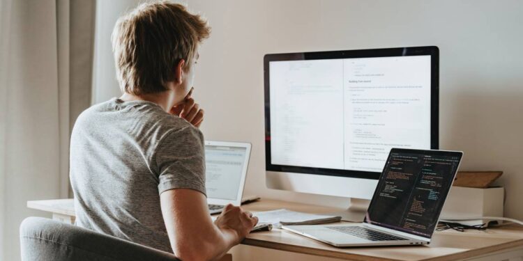 Brits Seek Additional Income: Most Popular Side Hustles in 2025